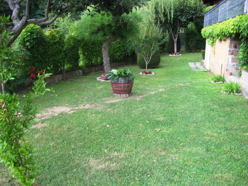 Agriturismo La Rocca Marsia Bagian luar foto